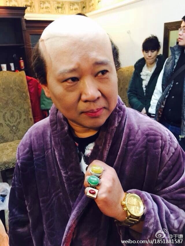 郭德纲变“秃头土豪”走卖萌路线