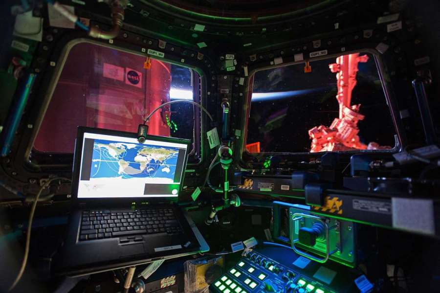 震撼太空照 展示宇宙壮丽与雄奇