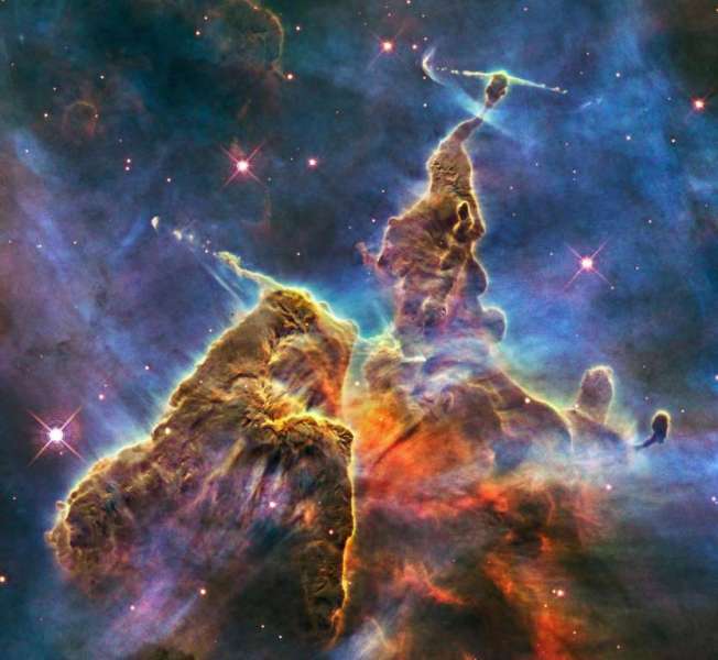 震撼太空照 展示宇宙壮丽与雄奇