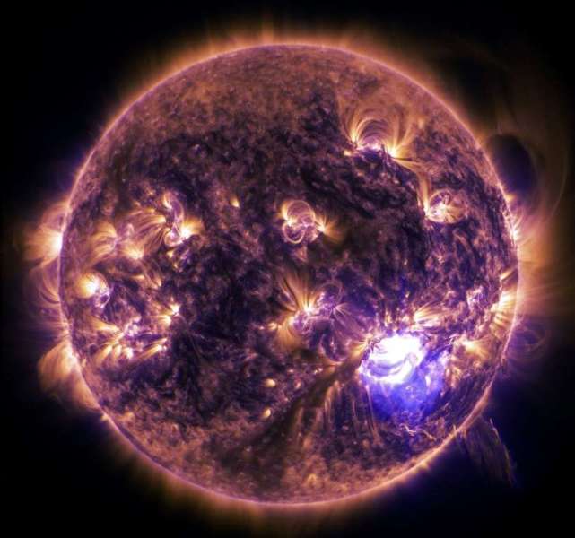 震撼太空照 展示宇宙壮丽与雄奇