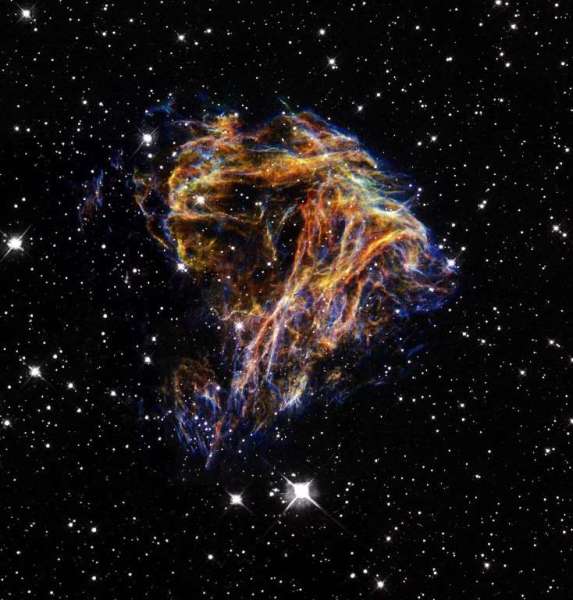 震撼太空照 展示宇宙壮丽与雄奇