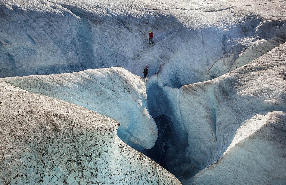 你一定没见过的冰川内部梦幻美景