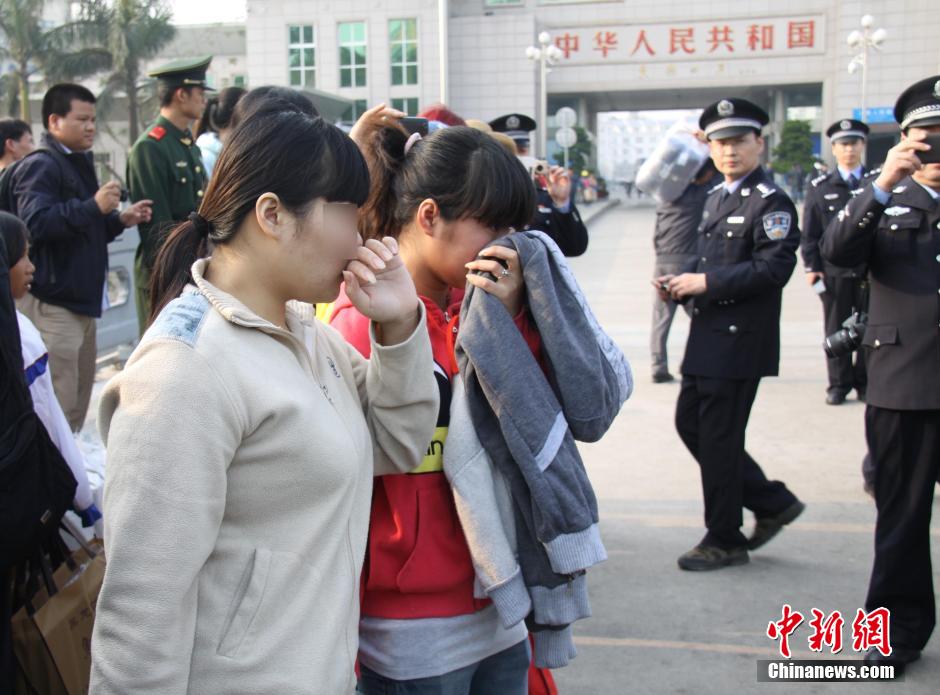 中国警方向越南移交7名被拐越南女子