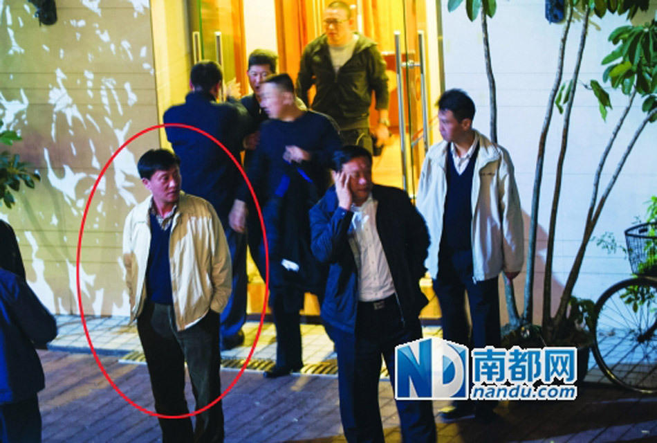 深圳：多名官员酒楼吃娃娃鱼 暴打暗访记者
