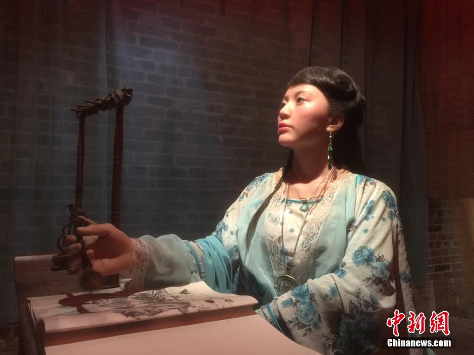 长沙一蜡像馆逼真还原古代青楼女子