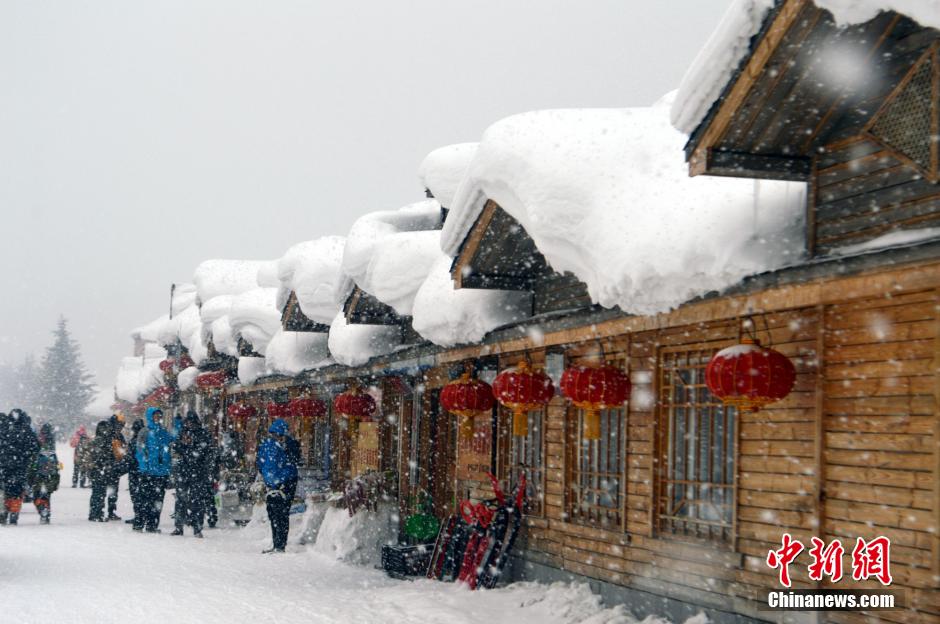 鏡頭記錄中國雪鄉 似『奶油蛋糕』的小城