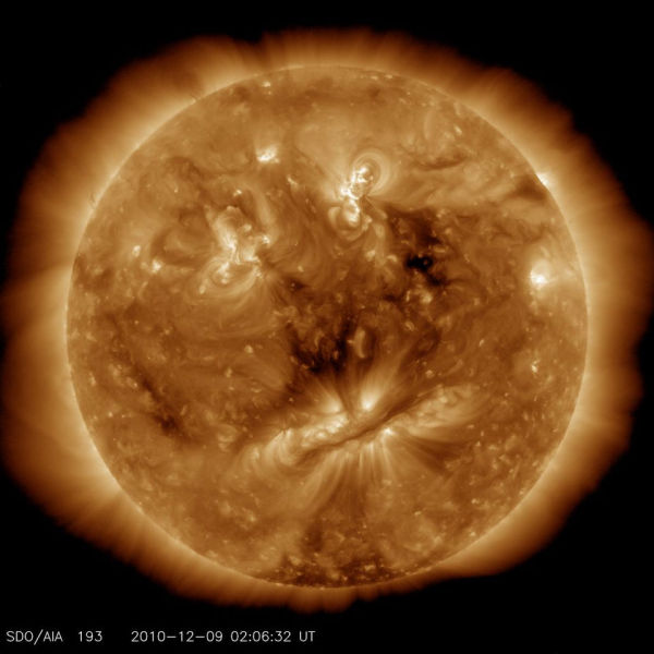 NASA公布科学家最喜爱的太阳图像