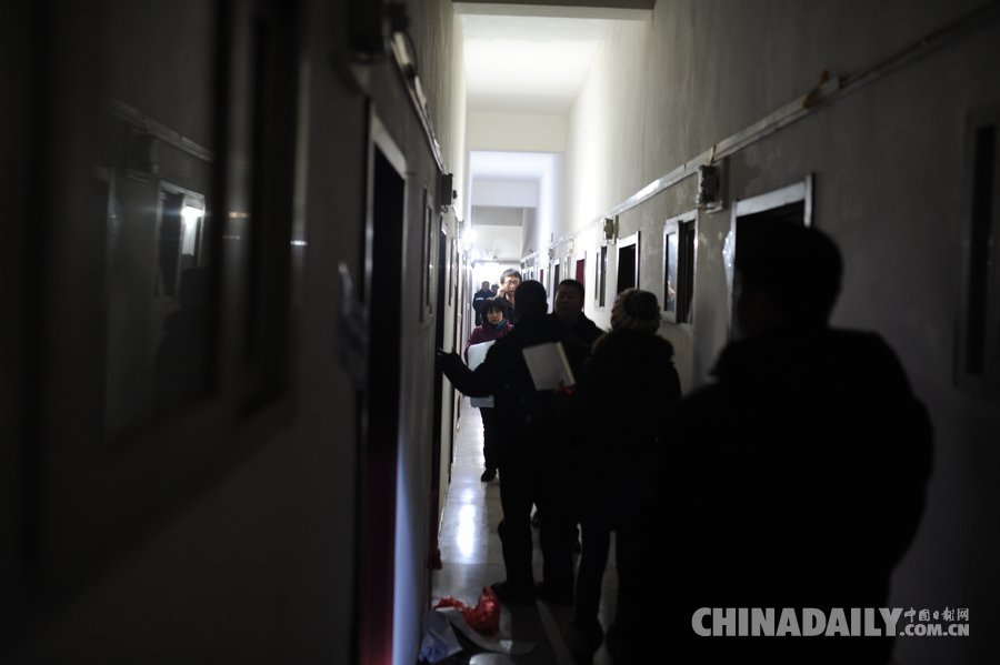 北京房主将干鱼池挖成170多间地下室出租