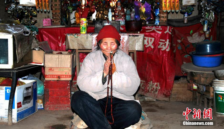冒雪踏访陕西终南山“茅棚隐士”