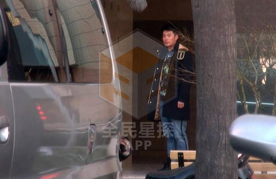 陈赫家人认可陈张恋情 拍戏无人搭理