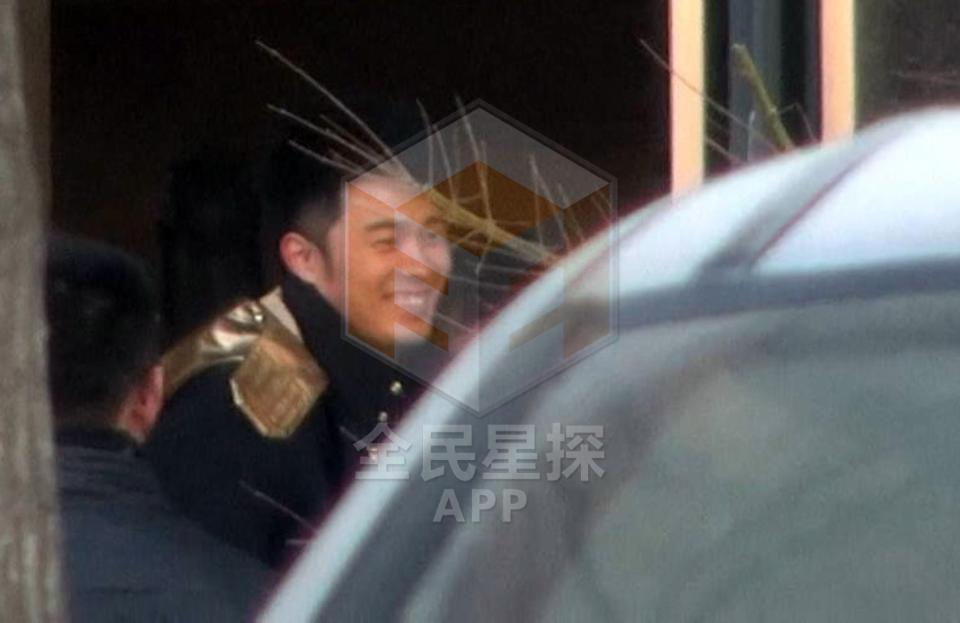 陈赫家人认可陈张恋情 拍戏无人搭理