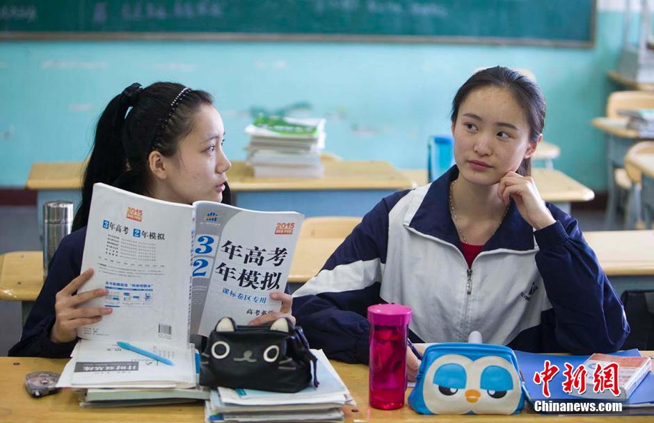 【图片故事】花季女孩的T台梦