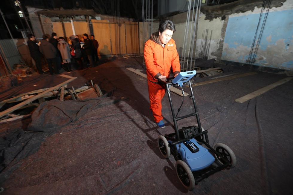 北京动用雷达探测器排查违建地下室（组图）