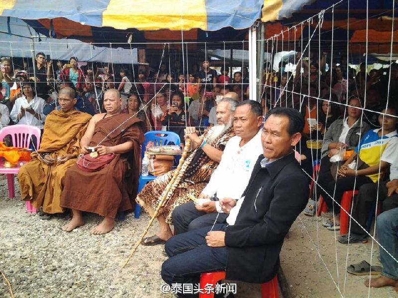 泰国僧侣油锅中打坐被批抹黑佛教