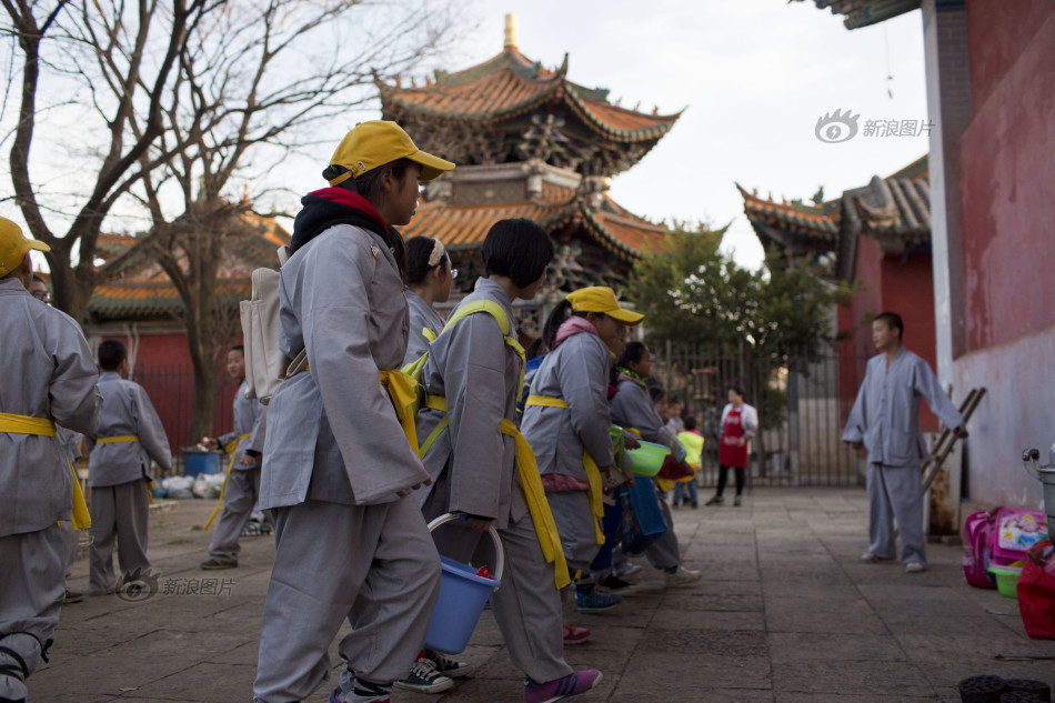 云南小学生在少林寺“闭关”五天