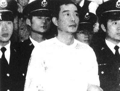 台湾黑帮：市井和庙堂的生死徘徊