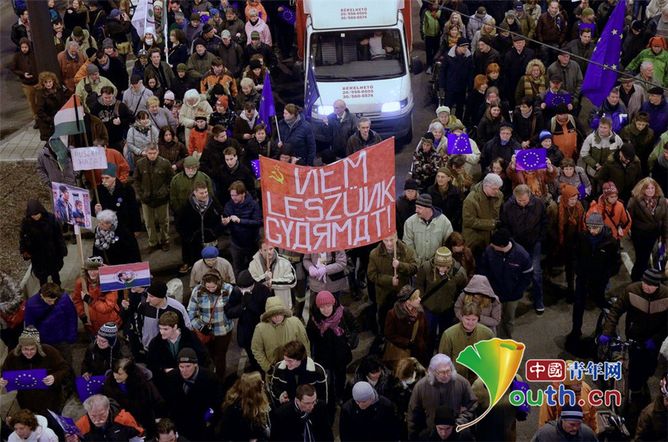 匈牙利民众示威抗议俄总统普京到访
