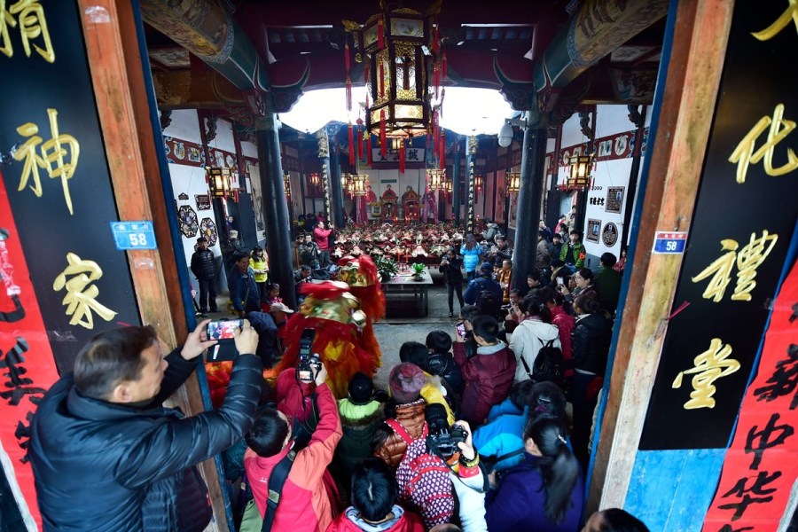 杭州淳安朱熹后裔“猪头祭祖”