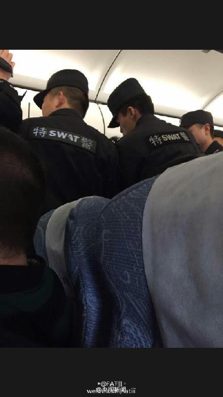 国航一航班备降重庆 有旅客称携爆炸物被带走调查