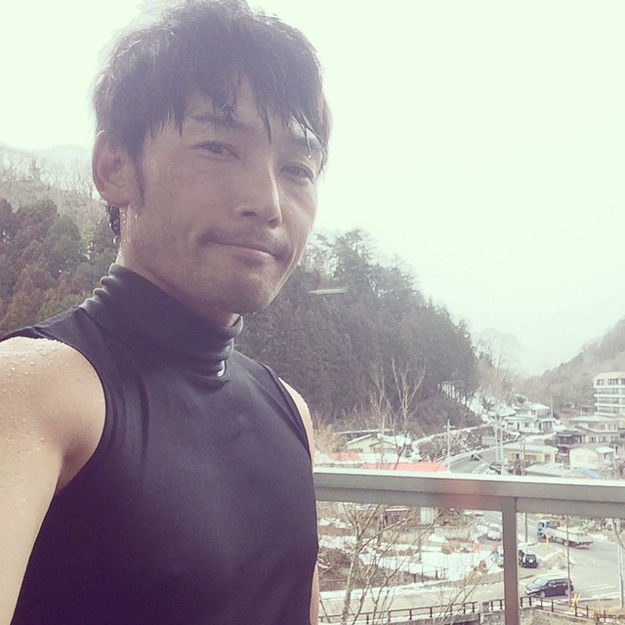 日本男主持人家中上吊自杀 盘点生前私照