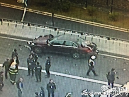 深圳机场现豪车撞人 已致9人死 