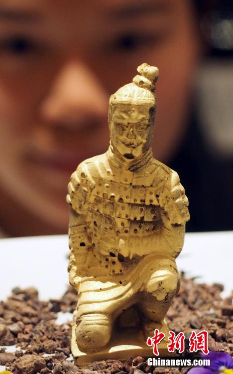 中国烹饪大师洛杉矶制作特型巧克力吸睛