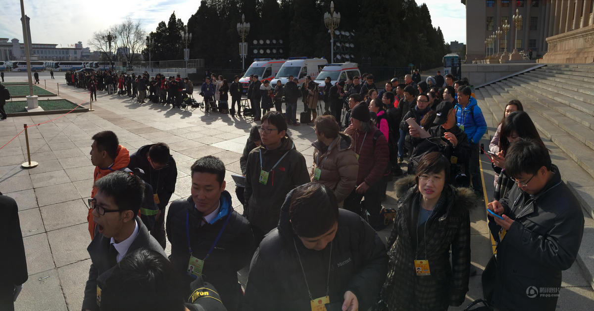 全国人大首场发布会准备就绪
