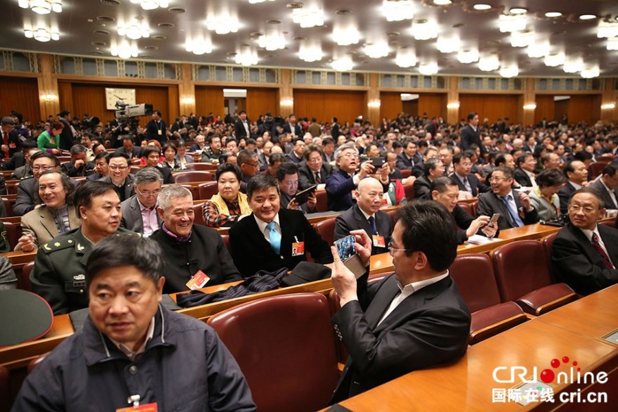 政协委员的拍与自拍