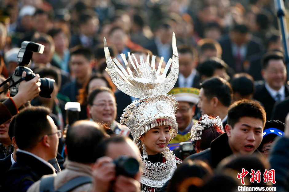 两会图片精选：宋祖英赵本山参会