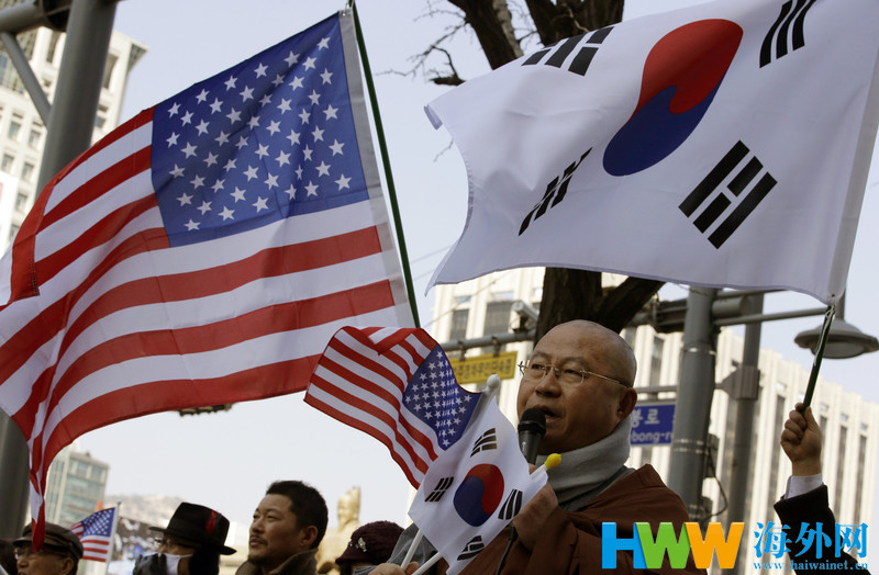 韩民众集会抗议美大使遭袭 祈祷早日康复