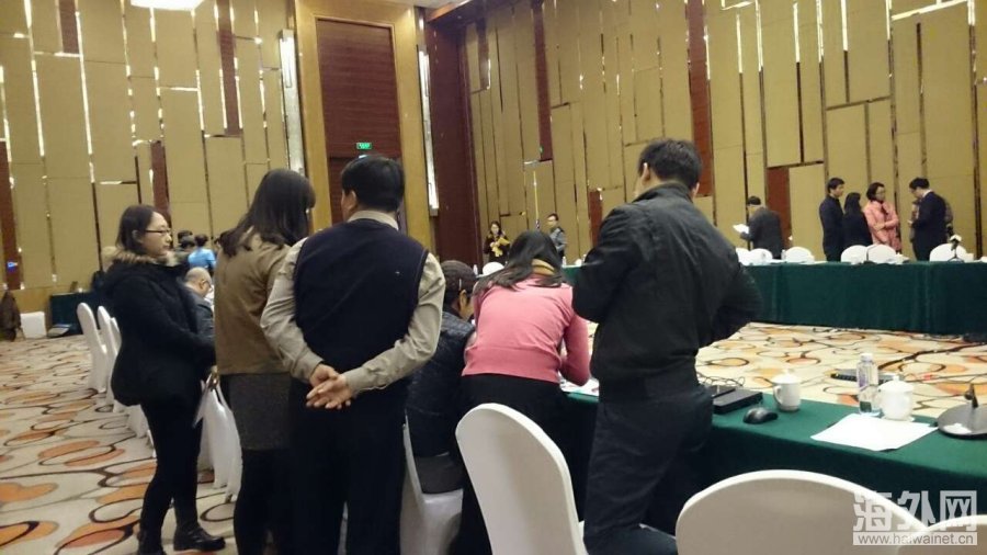 两会花絮：陈道明再次被记者围堵