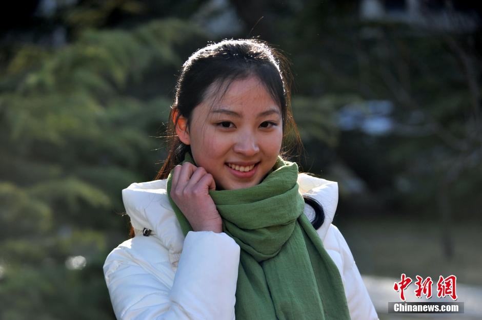 探访北影表演系艺考俊男靓女素颜应试