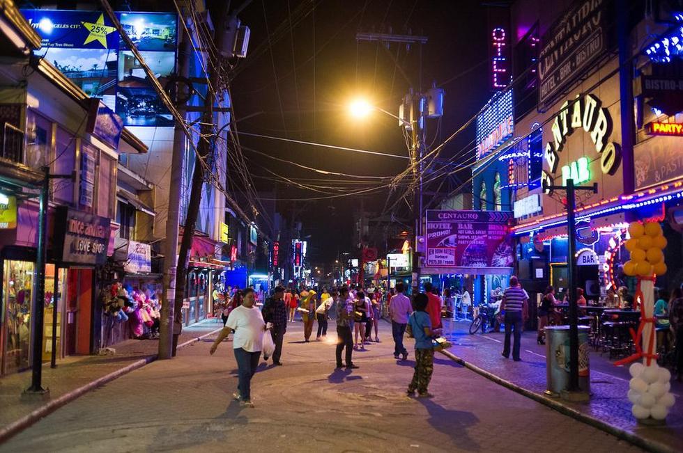 探访菲律宾最大红灯区的混血一代