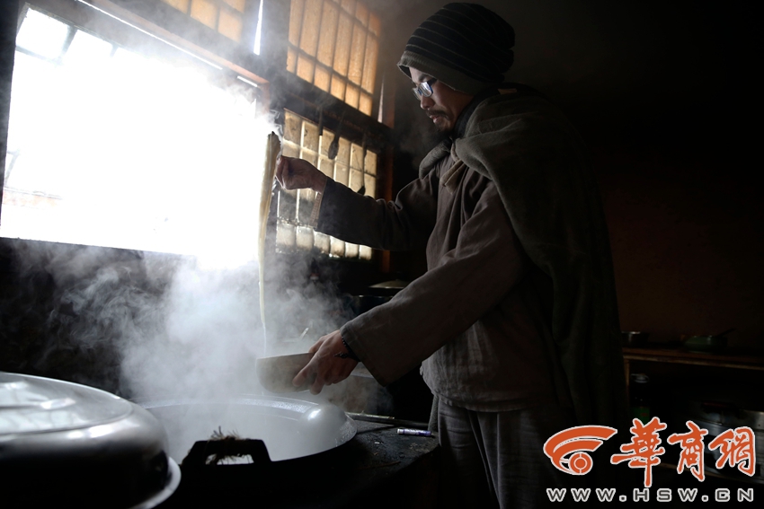 广东男子舍百万年薪 为理想生活隐修终南山