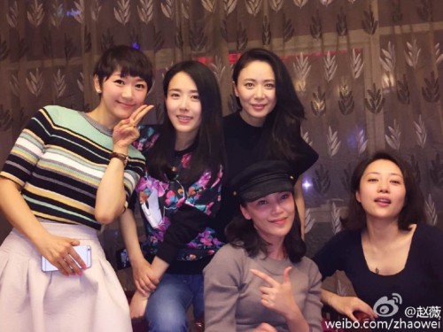 黄晓明参加北影96班同学会 赵薇遗憾缺席