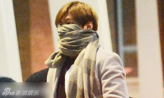 李敏镐秀智秘密约会被拍 口罩遮面同行