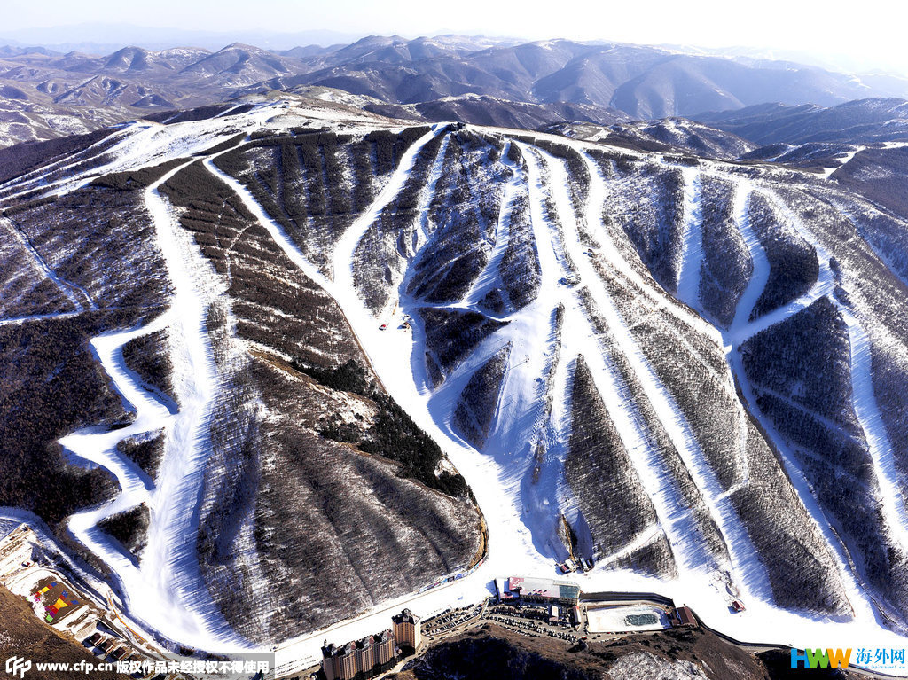 2022京张申冬奥进行时 航拍崇礼雪场 (5/13)