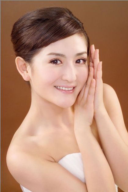 揭秘娱乐圈十大女星玩异国恋情的悲喜结局