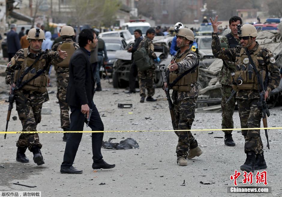 阿富汗首都遭自杀式爆炸袭击 致7死30伤