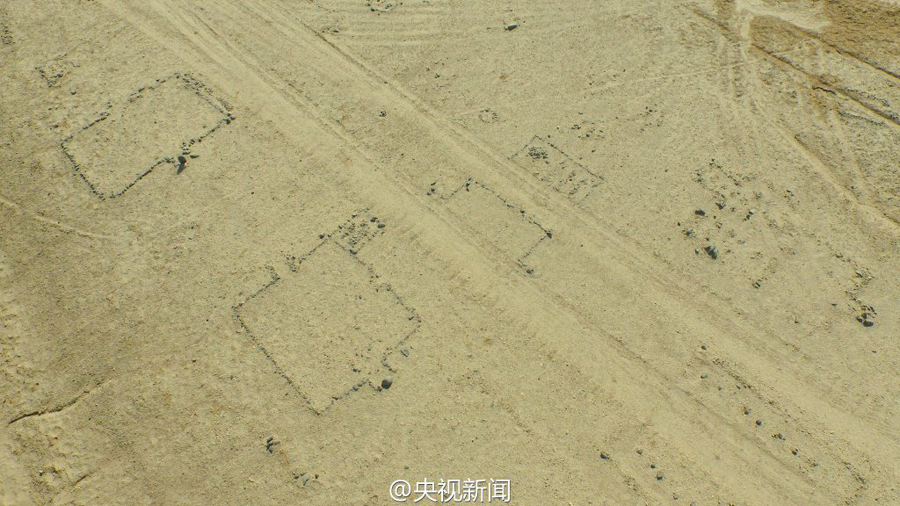 吐鲁番火焰山现200多个神秘“怪石圈”