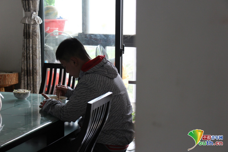 探访自闭症儿童家庭[5]