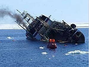 俄罗斯海域2日凌晨发生沉船事故 已致54人丧生