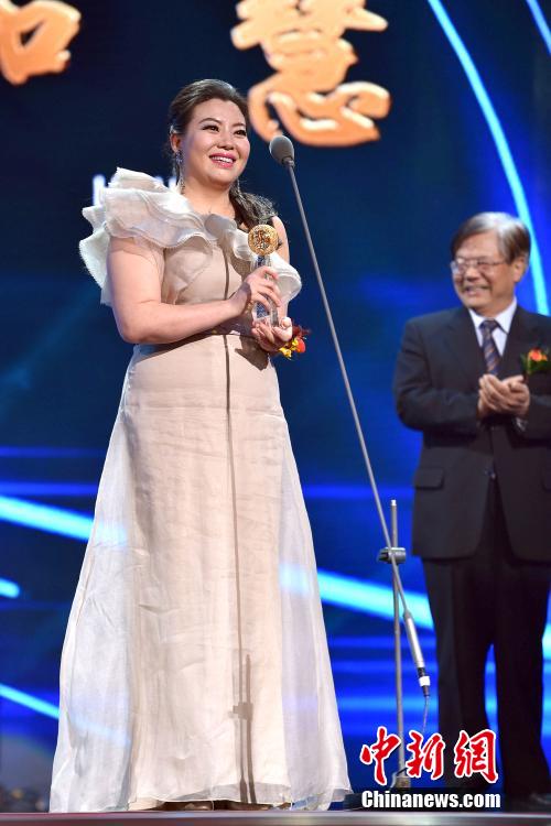 “影响世界华人盛典”在北京颁出11项大奖