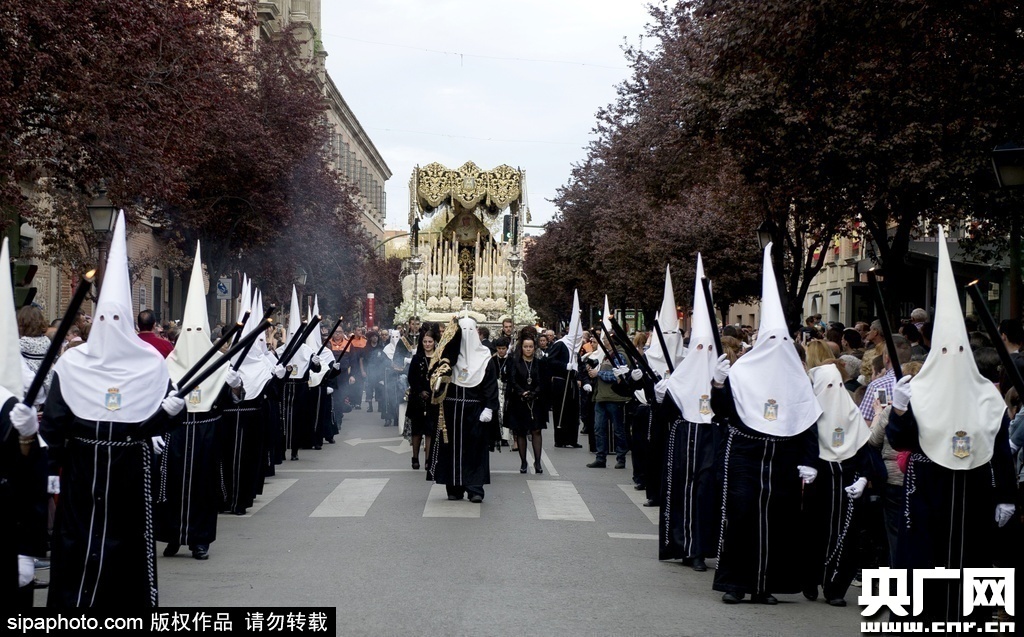 西班牙忏悔者复活节前宗教游行