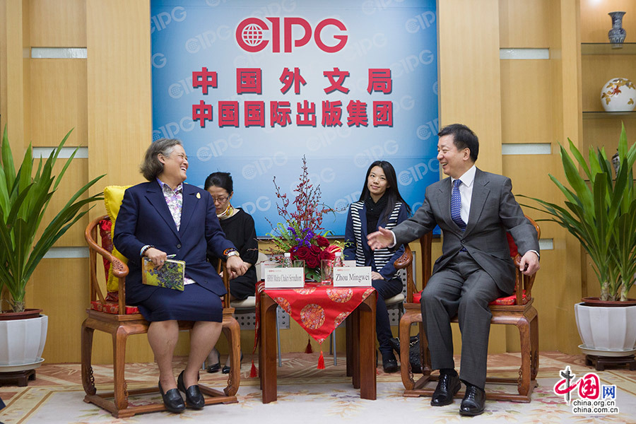 泰国公主诗琳通访问中国外文局 周明伟会见并陪同参观