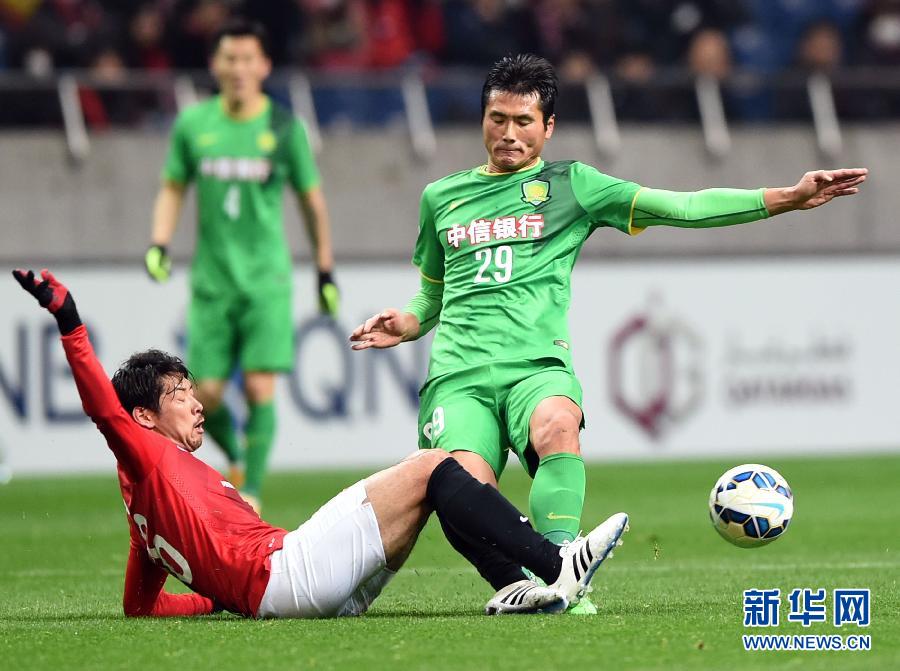 亚冠10人国安迎战日本浦和红宝石队1-1