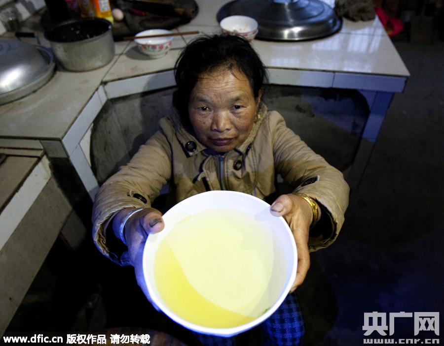 摄影师再度踏访湖南癌症村 仅剩73人常住