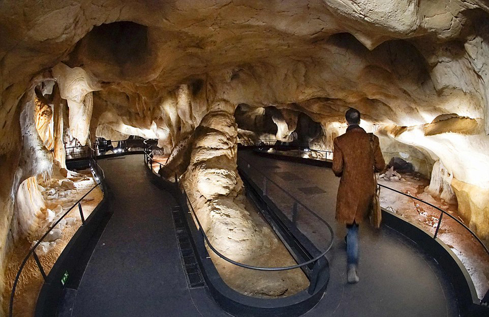 法国3.6万年前史前洞穴壁画复制品曝光 精美绝伦(高清组图)