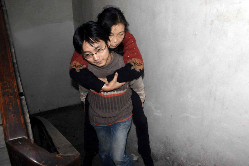 变性名人：请不要叫我“人妖”