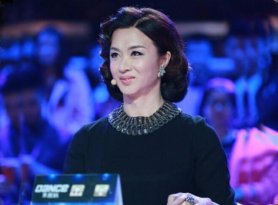 变性名人：请不要叫我“人妖”